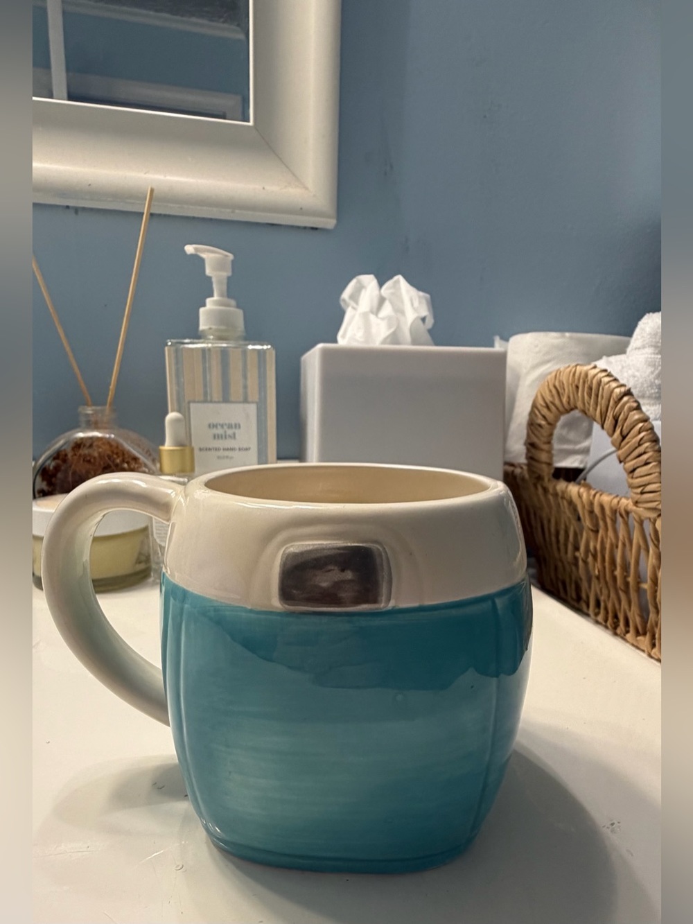 Ceramic Vintage Camera Coffee Mug - Picture 5 of 7